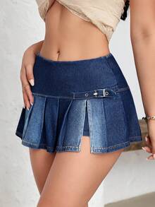 Flexra Women's Chicken Eye Buckle Design Pleated Fashion Denim Skorts - Blue - View 5