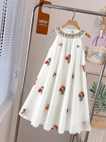 Franclia Women's Minimalist Embroidered Halter Neck Dress - White - View 1