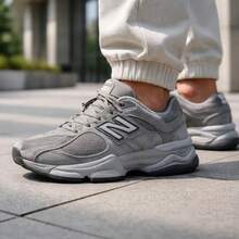 New Balance  9060  Gris 530 - Gris Oscuro - Ver 4