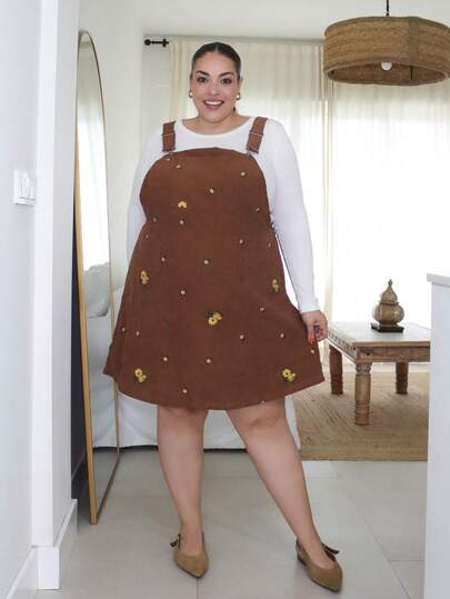 Pretty and Ole 大码复古灯芯绒刺绣花卉背带裙，夏季