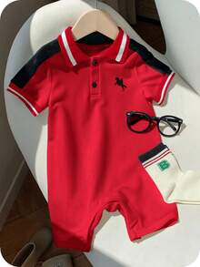 SHEIN Neugeborenes Baby Unisex bequemer, atmungsaktiver, kühler und feuchtigkeitsableitender weißer gestrickter Kurzarm-Romper, geeignet für Innen, Außen, Alltag, Sport, Spiel, Party, Fotoshooting, Urlaub, Festivals, Hochzeit, Babyparty und 1. Geburtstagsfeiern - Rot - View 1
