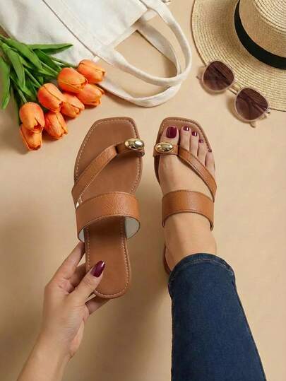 Sandalias planas de moda para mujer con anillo, estilo mules informales con punta cuadrada, sin cordones, para playa, de verano. Sandalias planas casuales de verano para mujer con detalle de adorno metálico, cómodas y de punta abierta.