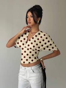 Aloruh 女士波点深V领褶皱休闲百搭日常穿着T恤 - 淡黃色 - 查看 6