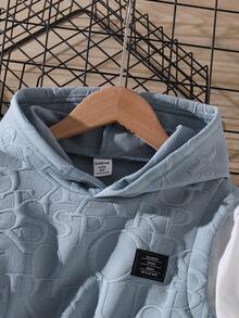 SHEIN Genkimix Kids Bộ đồ hè 2 món cho bé trai, gồm áo thun ngắn tay có mũ trùm đầu bằng vải dệt họa tiết và quần short phối màu tương phản, thiết kế thể thao phù hợp cho mặc hàng ngày, đi nghỉ mát, chơi thể thao, đi học, nghỉ lễ. - Màu xanh nhạt - Xem 6