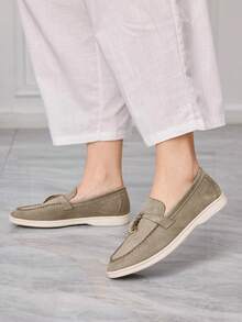 Sleekvia Ladies Round Toe Hand Sewn Daily Versatile Fashion Flat Shoes Suede High Vamp Pendant Commuter - Light Grey - View 8