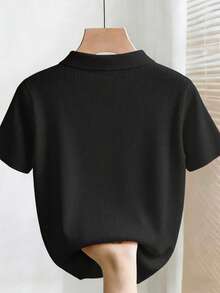 SHEIN Franclia 新款夏季休闲宽松百搭简约优雅柔软Polo衫，适合办公室、工作、通勤等场合，金属纽扣设计，修身剪裁，款式简洁大方，男女皆宜，极简女式开衫 - 黑色 - 查看 2