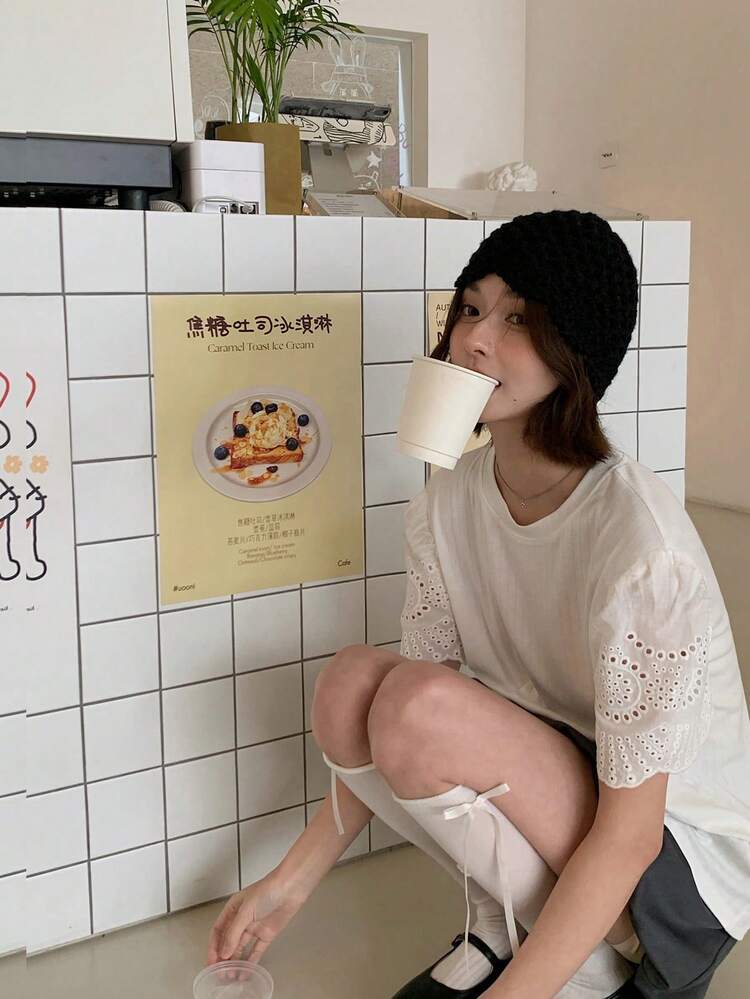 Women's Round Neck Korean Style Solid Color Hollow Embroidery Short Sleeve T-Shirt Summer