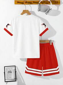 Bộ đồ thể thao tối giản phong cách Y2K dành cho bé trai tuổi teen, kiểu dáng cổ điển, chất liệu jersey thể thao, họa tiết số 23, phong cách retro Mỹ, gồm áo thun cổ tròn tay ngắn và quần short rộng rãi, thoải mái. - Nhiều màu - Xem 3