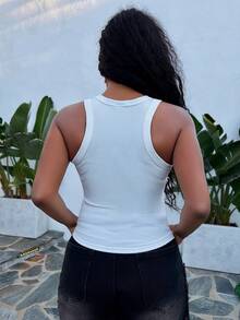 Tyla Gomez 時尚修身夏季休閒圓領背心 - 白色 - 查看 2