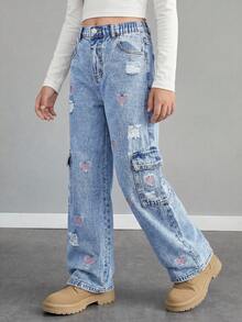 SHEIN Pantalon cargo en jean à jambes larges pour préadolescentes, mode de rue douce et cool, style casual sportif recommandé pour l'école, les sorties, les rencontres, les fêtes, les vacances. Noir avec cœur rose et impression anglaise, design à poches latérales, jean à jambes larges polyvalent à poches multiples convenant pour toute l'année - Jean brut - Voir 5