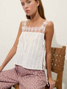 Nöista Top bianco senza maniche con giogo e pannelli in pizzo floreale. Progettato con lacci laterali regolabili per una vestibilità personalizzabile. Primavera, estate, vacanze - Bianco - Visualizzare 4