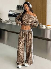 SHEIN EZwear 女士豹纹针织阔腿运动裤，春夏豹纹套装，动物纹套装，猎豹纹两件套裤装，两件套休闲套装，女士服装两件套，两件套休闲套装，女士两件套，女士两件套服装，女士两件套休闲装 - 卡其色 - 查看 2