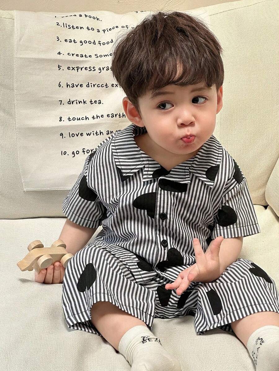 Hapijoa 2件組男嬰條紋愛心印花長袖上衣與休閒長褲居家服套裝,適合春/秋/夏季幼兒 - 深灰色 - 查看 1