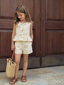 SHEIN Young Girl Cute Summer Pink & White Striped Bow Sleeveless Top And Elastic Waist Shorts Set - Khaki - View 4