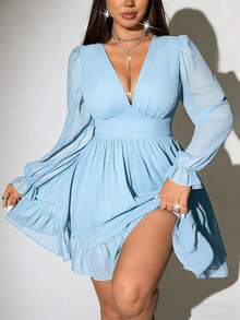 Viva Relle Vestido de talla grande con cuello en V profundo, volantes en el bajo y unicolor - Celeste - Ver 2