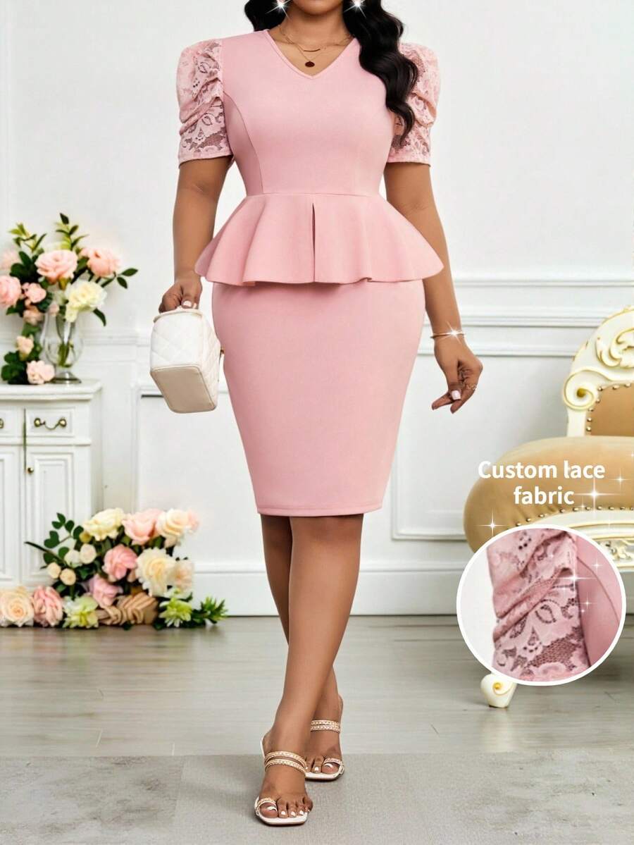 SHEIN Lady Bộ đồ 2 mảnh dành cho nữ cỡ lớn, gồm áo ngắn tay cổ chữ V phối ren, thời trang cho công sở và các buổi đi chơi.