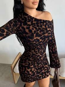 Dayanna Comas 女式春装新年夜约会罗纹针织褶饰不对称领口修身半身裙 - 棕色 - 查看 3