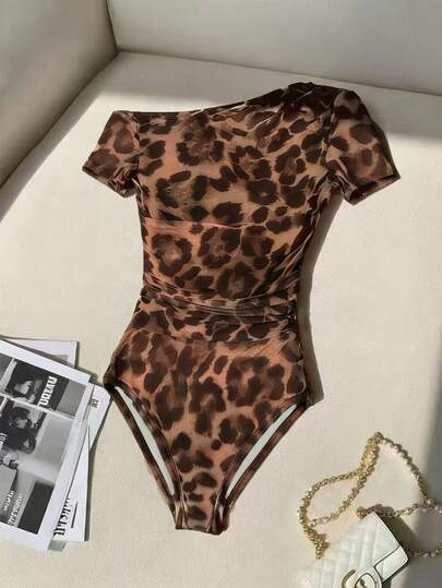 Franclia Ruched Waist Leopard Print Asymmetric Neck Short Sleeve Bodysuit, Suitable For Spring, Summer, Autumn And Winter, Elegant For Parties, Gatherings, Daily Wear, Dates, Beach, Versatile, Romantic, Graduation Season, Fashionable Casual Leopard Print One Piece Womens Bathing Suit Bodysuit Xxs