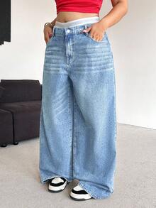 Dripcurv Women's Plus-Size Blue Retro Washed Denim Jeans, Loose Wide-Leg Jeans, New Year's Clothing - Light Wash - View 5