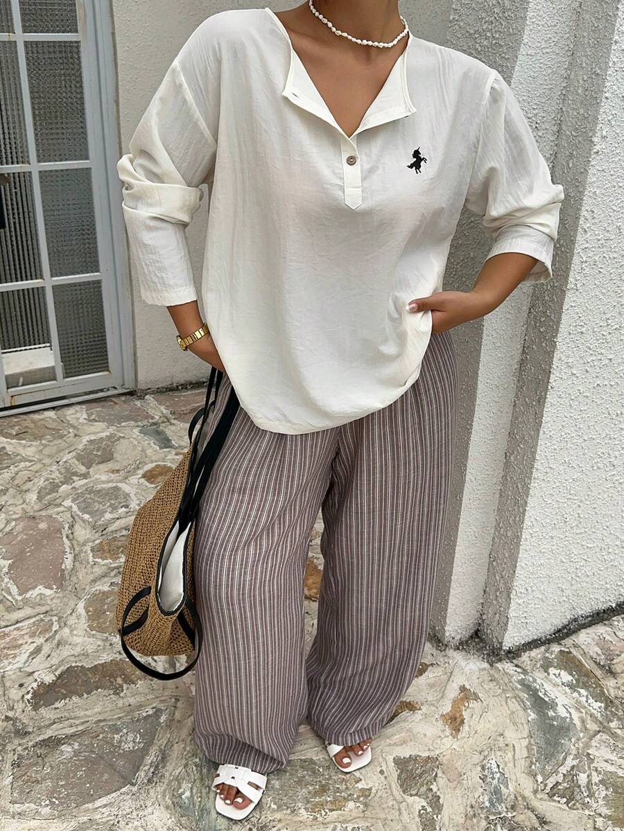Dazy Plus 2 piezas Conjunto de ropa de casa informal, blusa suelta con bordado de caballo y pantalones largos, pijama para mujer talla grande - Blanco - Ver 1
