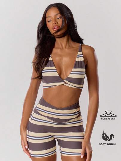 Musera Sport 条纹扭结前片运动文胸和高腰交叉腰带运动短裤套装，适合运动健身、健身房、普拉提等日常休闲场合，可爱又少女风。