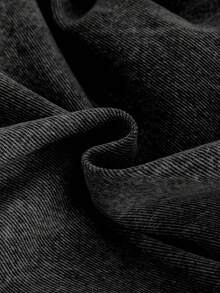 SHEIN 青少年男孩时尚休闲Y2K浅蓝色牛仔工装口袋宽松牛仔短裤，适合青少年男孩日常穿着，柔软舒适，也适合青少年男孩春夏穿着。 - 黑色 - 查看 5