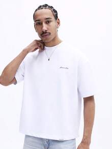 SUMWON Maglietta girocollo a maniche corte con vestibilità regular da uomo, con stampa a scritto a mano sul retro, casual, adatta per l'uso quotidiano estivo - Bianco - Visualizzare 4