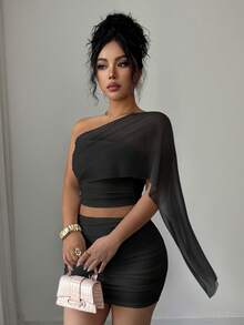 Selianne Conjunto de 2 piezas de falda mini ajustado fruncida en la cintura y top bandeau de malla transparente sexy para el verano - Negro - Ver 5