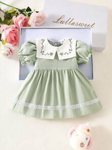 SHEIN Robe à manches courtes bouffantes rose pour bébé fille nouveau-né printemps/été, avec col claudine brodé, jupe à bordure en dentelle, style mignon et doux de princesse, tenues pour bébé fille nouveau-né - Vert - Voir 3