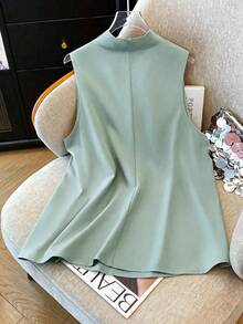 GlowEve CURVE Plus Size Women Sleeveless Solid Color 3D Floral Design Elegant Fashion Versatile Suitable For Spring/Summer Everyday Casual/Work Wear Blouse - Green - View 2