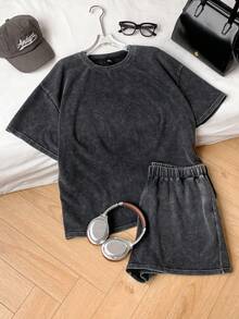 SHEIN EZwear Plus Size Women Solid Color Round Neck Short Sleeve Top And Shorts Casual Daily 2 Pieces Set, Summer Outfits - Black - View 2