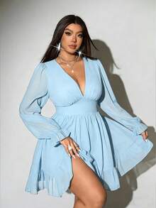 Viva Relle Vestido de talla grande con cuello en V profundo, volantes en el bajo y unicolor - Celeste - Ver 5