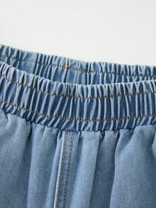 GlowEve Quần jean denim nữ dáng casual, chất liệu denim bạc màu, thêu hình trái tim. - Màu xanh lam - Xem 5