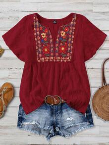 Linhara 大码优雅刺绣数码印花荷叶袖休闲度假T恤，显瘦效果，春夏女式上衣和衬衫，波西米亚风上衣，夏季女式上衣，波西米亚时尚女装 - 酒紅色 - 查看 3