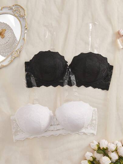 2 chiếc áo ngực ren cài trước cỡ lớn, áo ngực có gọng và đệm mút gợi cảm.