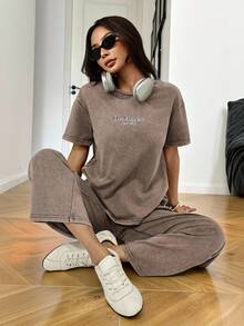 SHEIN PETITE 女士水洗棕色T恤和裤子两件套休闲套装 - 鏽棕色 - 查看 10
