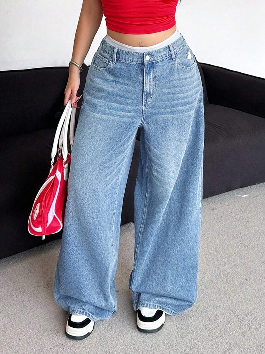 Dripcurv Women's Plus-Size Blue Retro Washed Denim Jeans, Loose Wide-Leg Jeans, New Year's Clothing - Light Wash - View 1