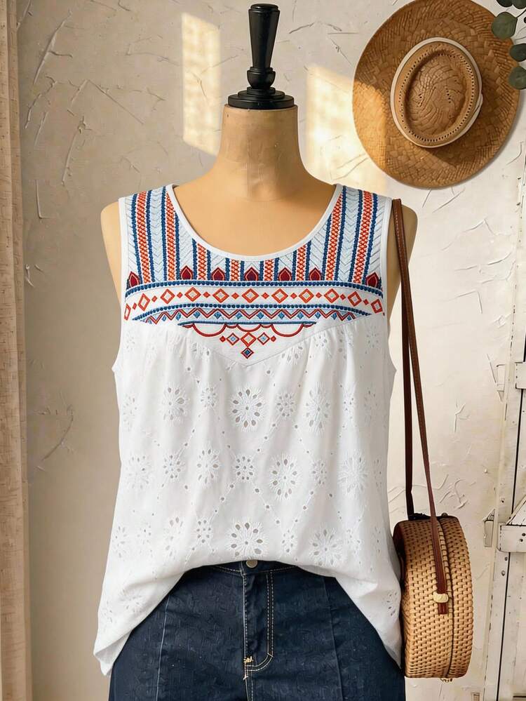 Plus Size Women Geometric Pattern Embroidered Casual Tank Top