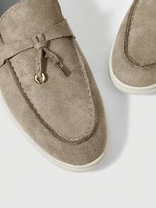 Sleekvia Ladies Round Toe Hand Sewn Daily Versatile Fashion Flat Shoes Suede High Vamp Pendant Commuter - Light Grey - View 9