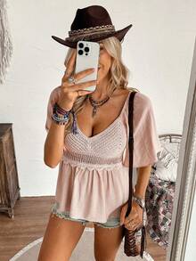 LanaWest 女士复古杏色时尚V领镂空钩编拼接花瓣袖松紧腰宽松下摆波西米亚风衬衫，适合春夏穿着 - 粉色 - 查看 3