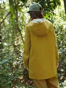 In My Nature Chaqueta impermeable con capucha, media abertura y mangas raglán con estampado botánico para mujer para actividades al aire libre - Amarillo - Ver 6
