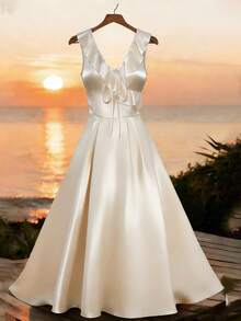 GlowEve Vestido de verano sin mangas con cuello en V, cintura con lazo y falda acampanada con volantes, elegante y versátil para uso casual - Pearl White - Ver 1