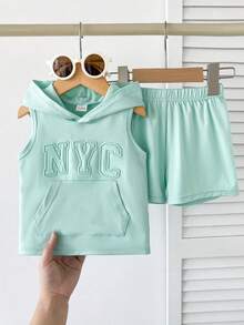 SHEIN 2件裝 嬰幼兒男童夏季休閒海灘薄荷綠套裝 NYC字母壓花無袖連帽T恤&彈性腰針織短褲 6M-3T - 薄荷藍 - 查看 1