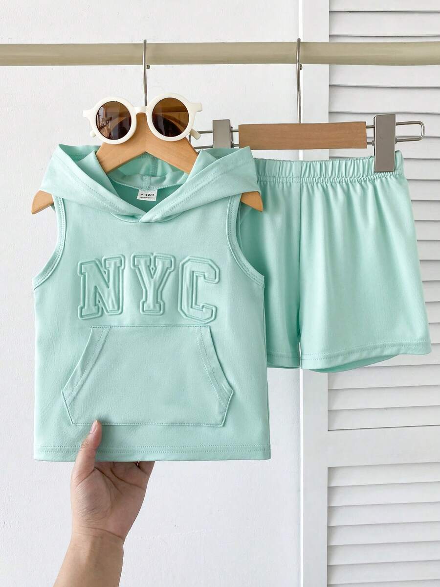 SHEIN 2件裝 嬰幼兒男童夏季休閒海灘薄荷綠套裝 NYC字母壓花無袖連帽T恤&彈性腰針織短褲 6M-3T - 薄荷藍 - 查看 1