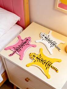 Joivida 1pc Dopamine Colored Leopard Print Silicone Coaster, 3D Tiger Leopard Brown Bear Shaped Heat-Resistant Coaster, Anti Slip Waterproof Table Mat Protective Pad, Suitable For Coffee, Milk Tea, Beer Cups, Home Bar, Restaurant Desktop Decoration - Multicolor - View 8