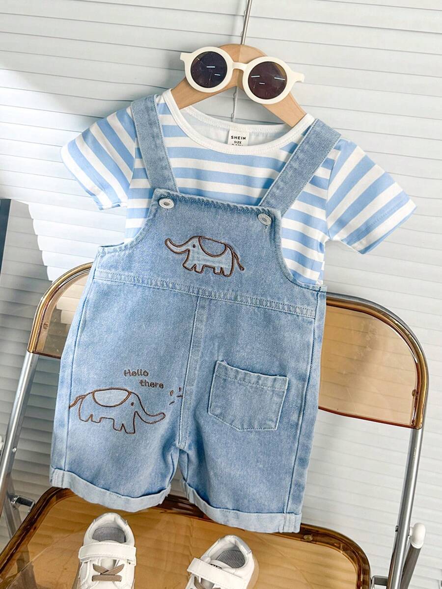 SHEIN Playful Pals Bộ áo thun kẻ sọc và quần yếm denim hình voi hoạt hình dễ thương cho bé trai (Sọc tay áo ngẫu nhiên) - Màu xanh lam - Xem 1