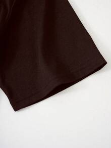 ROMWE MEN Street Life 男士圆领字母印花休闲百搭日常短袖T恤 - 棕色 - 查看 3