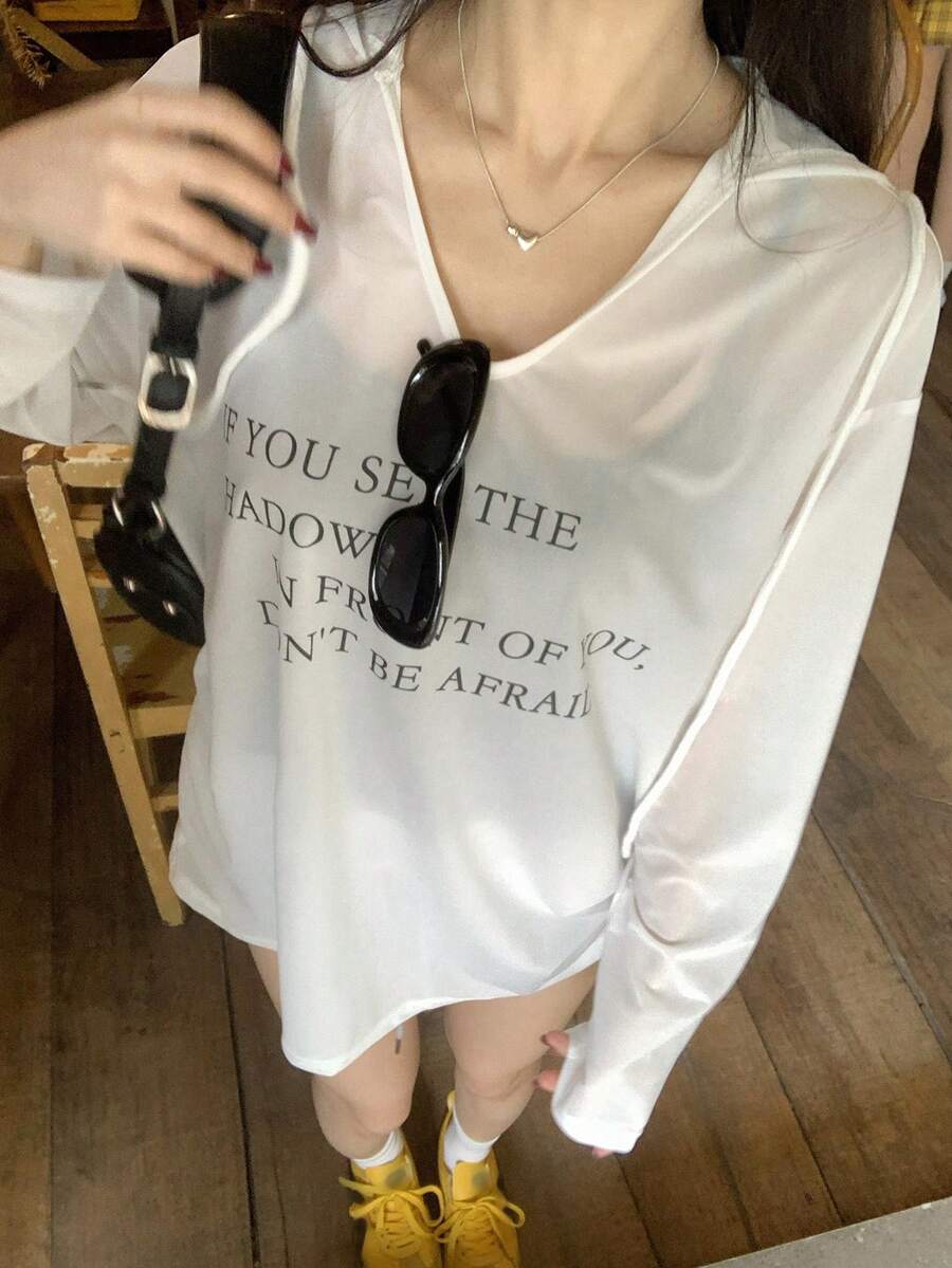 DAZY 女士抽绳连帽V领字母印花休闲百搭日常长袖T恤 - 白色 - 查看 1