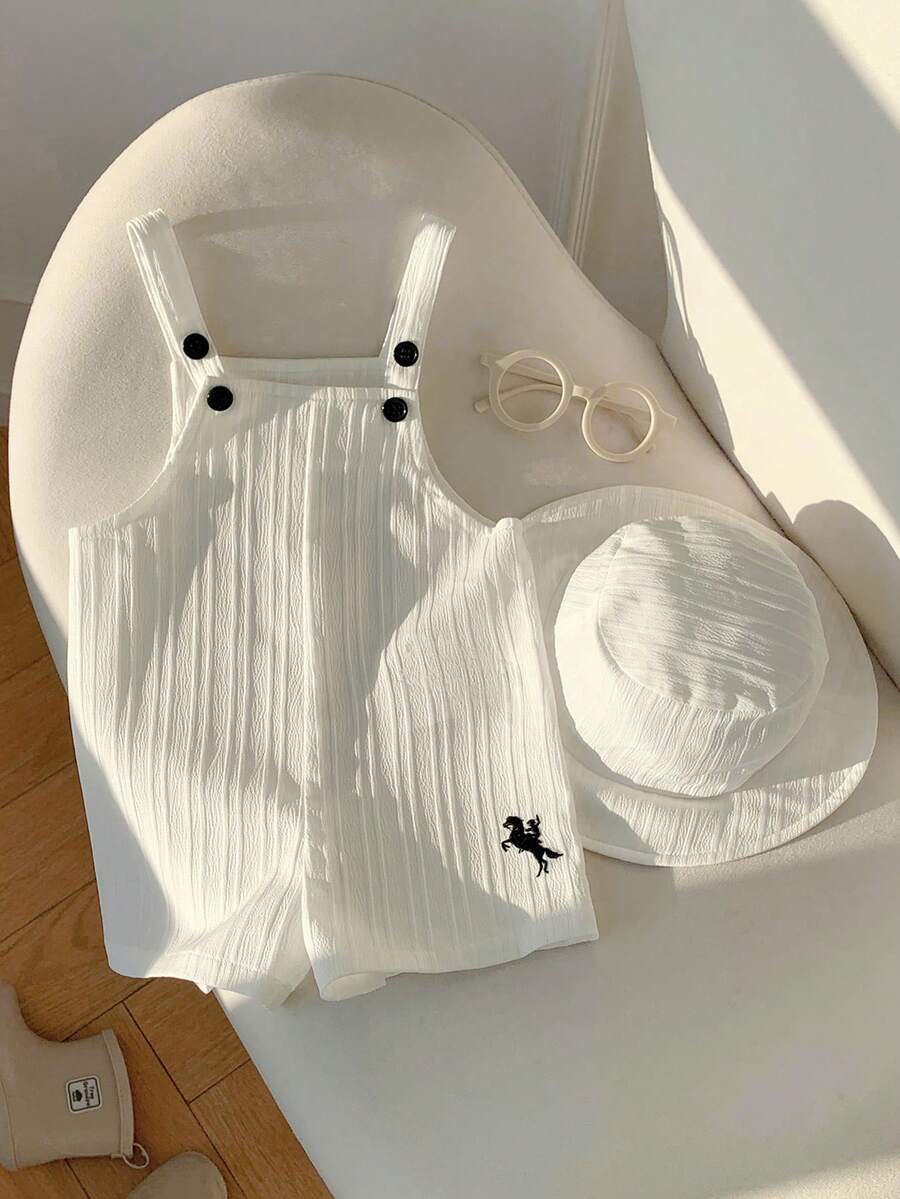 SHEIN 男女宝宝通用款白色休闲百搭连体衣套装,包含围兜裤和遮阳帽,适合春夏季居家或户外穿着。 - 白色 - 查看 1