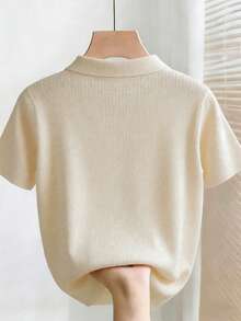 SHEIN Franclia 新款夏季休闲宽松百搭简约优雅柔软Polo衫，适合办公室、工作、通勤等场合，金属纽扣设计，修身剪裁，款式简洁大方，男女皆宜，极简女式开衫 - 杏色 - 查看 2